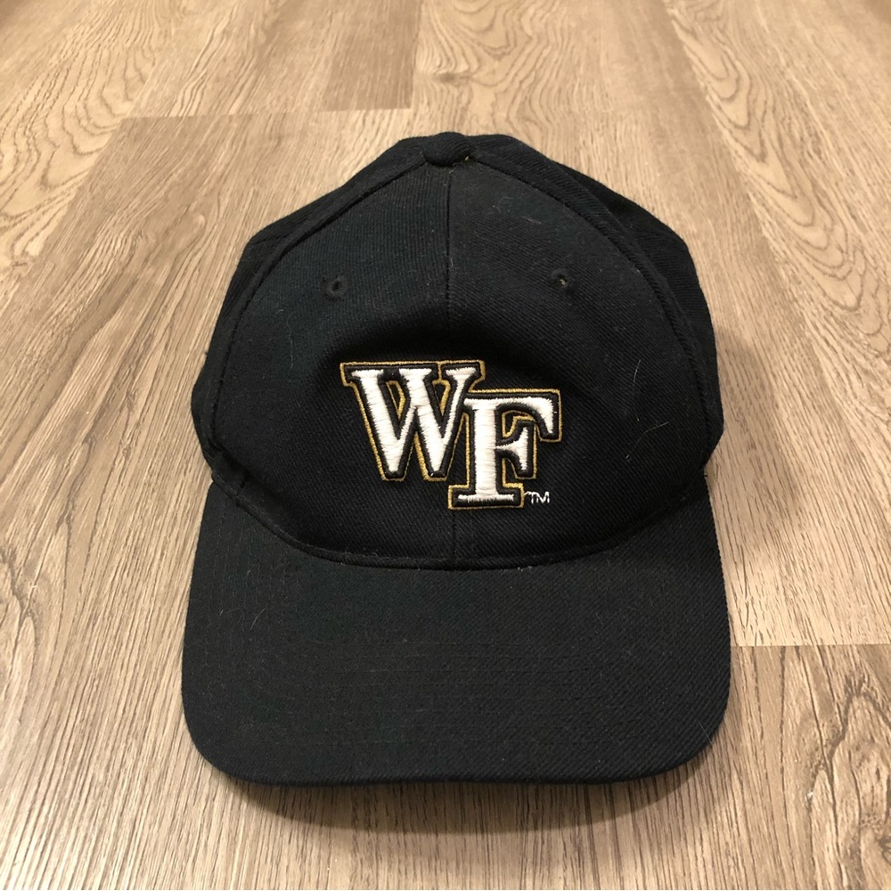 Vintage Sports Specialties Wake Forest‎ Aloha Bowl 1999 Snapback Hat NCAA Wool